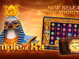 Live-dealer game interface showing prize structure